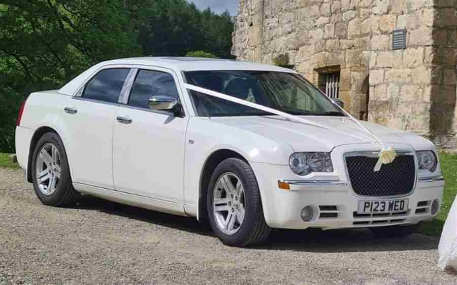 Chrysler 300C wedding car