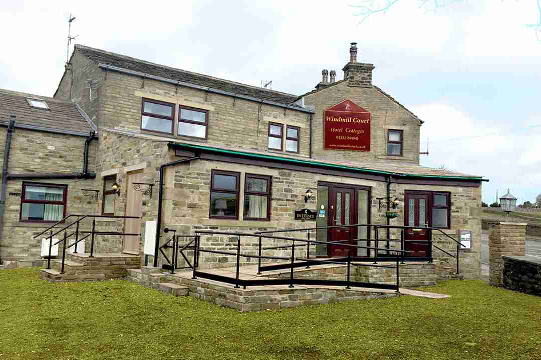 Windmill Court Hotel And Cottages wedding venue near BB Wedding Cars
