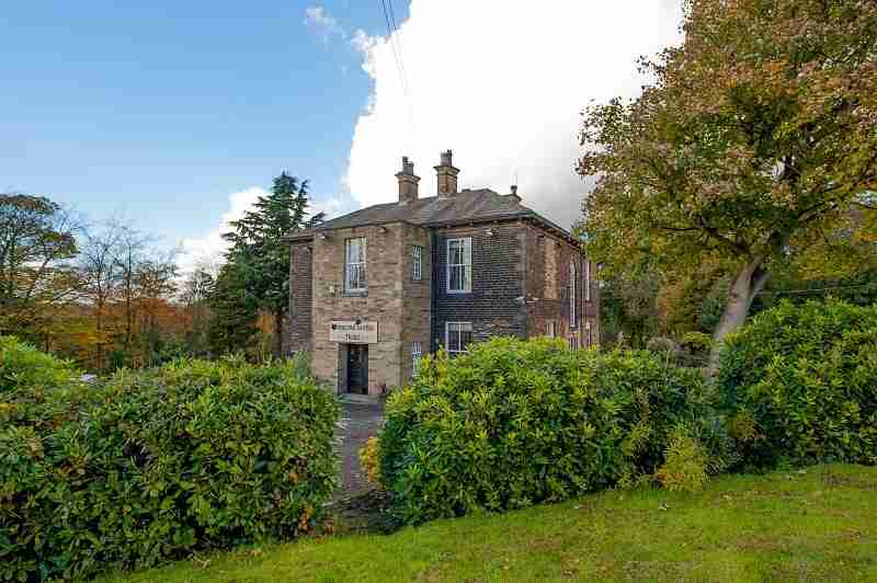 Gomersal Lodge Hotel wedding venue near BB Wedding Cars